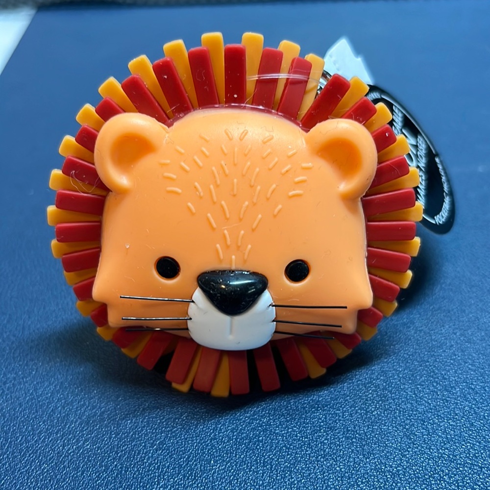 Pocketbac lion